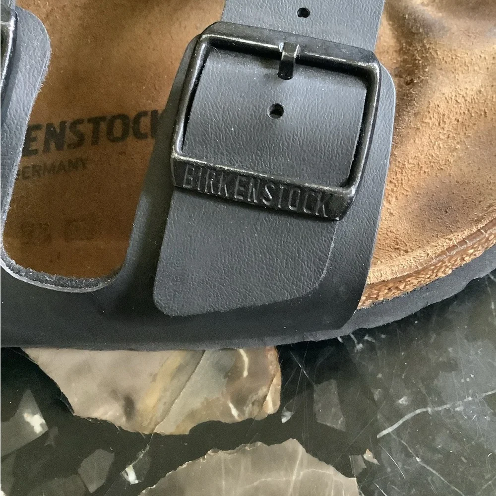Birkenstock black on black leather dual adjustable strap Arizona sandals size 42